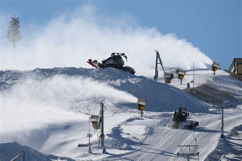are the olympics using fake snow